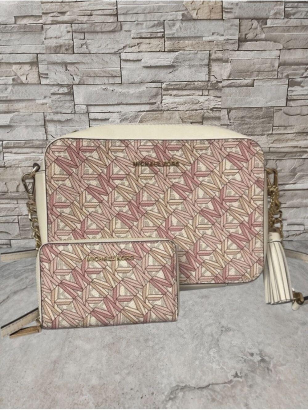 Michael Kors Camera Crossbody Bag & Matching Wallet Smoky Rose Pink Cream